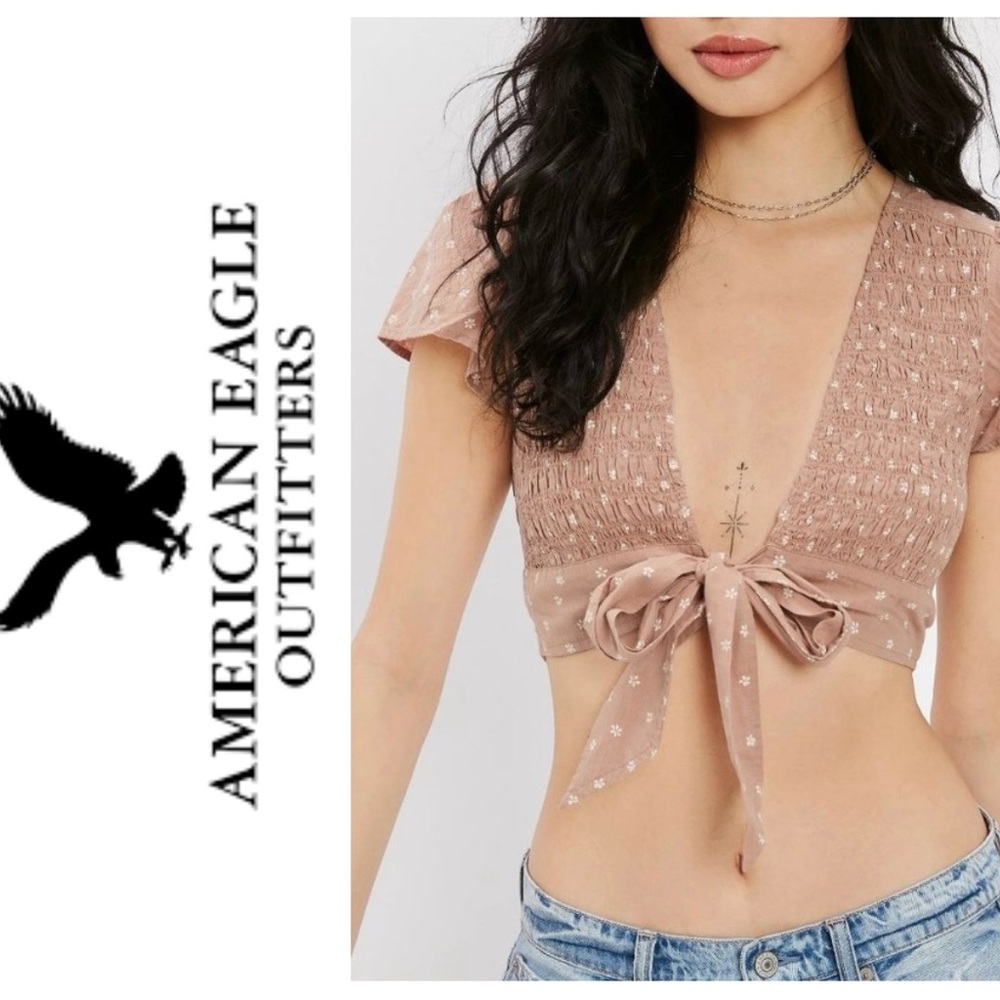 NWT AEO neutral smocked bodice tie front floral print crop top